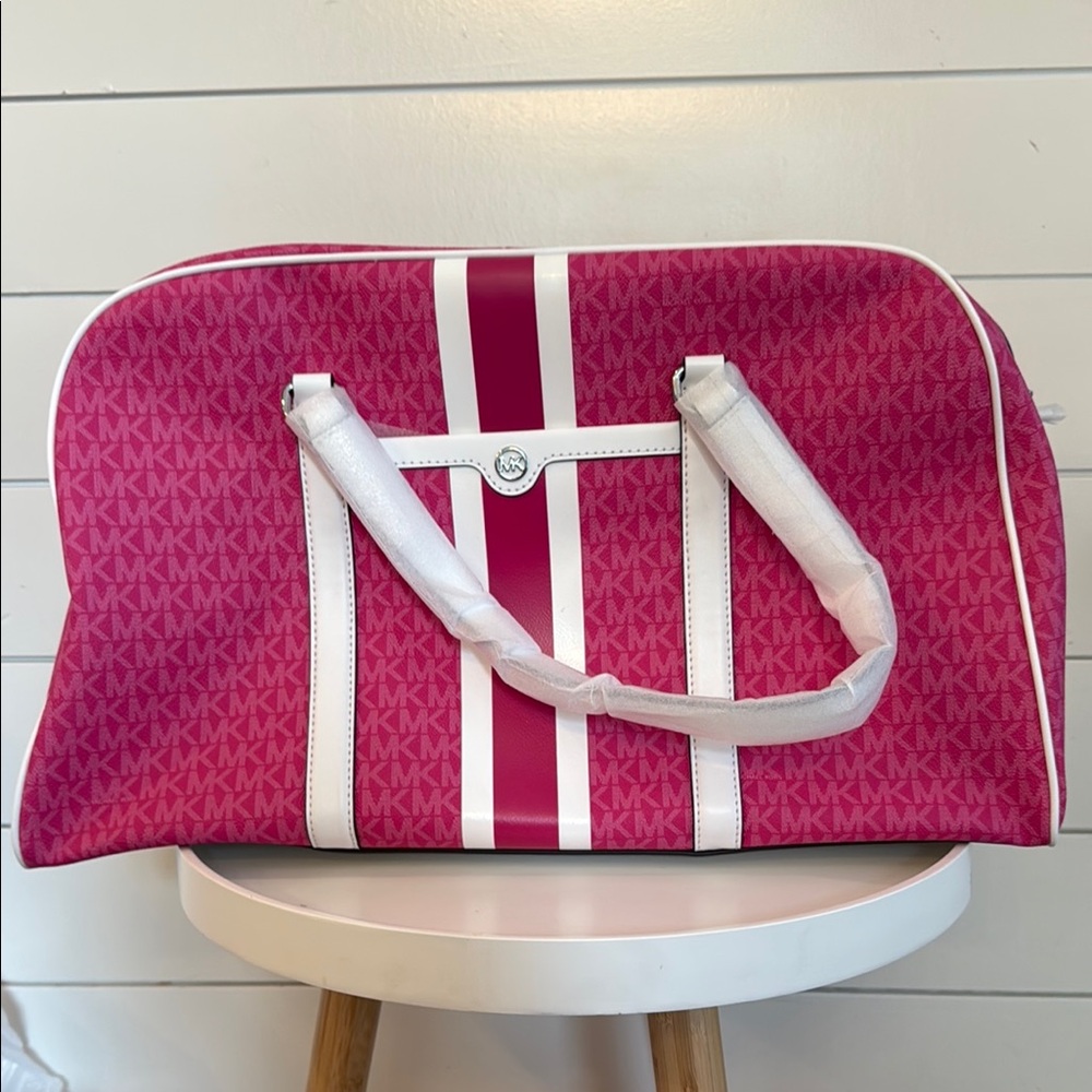 NWT Michael Kors XL Weekender in Dragonfruit